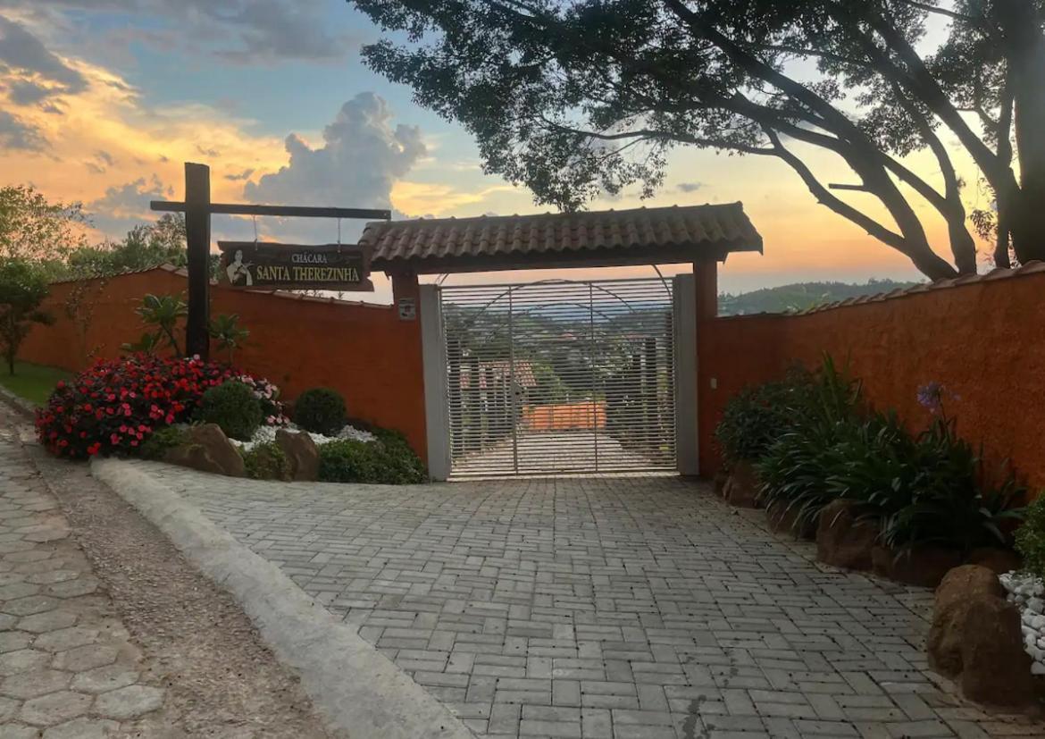 Vila Chacara Santa Therezinha Atibaia Exteriér fotografie